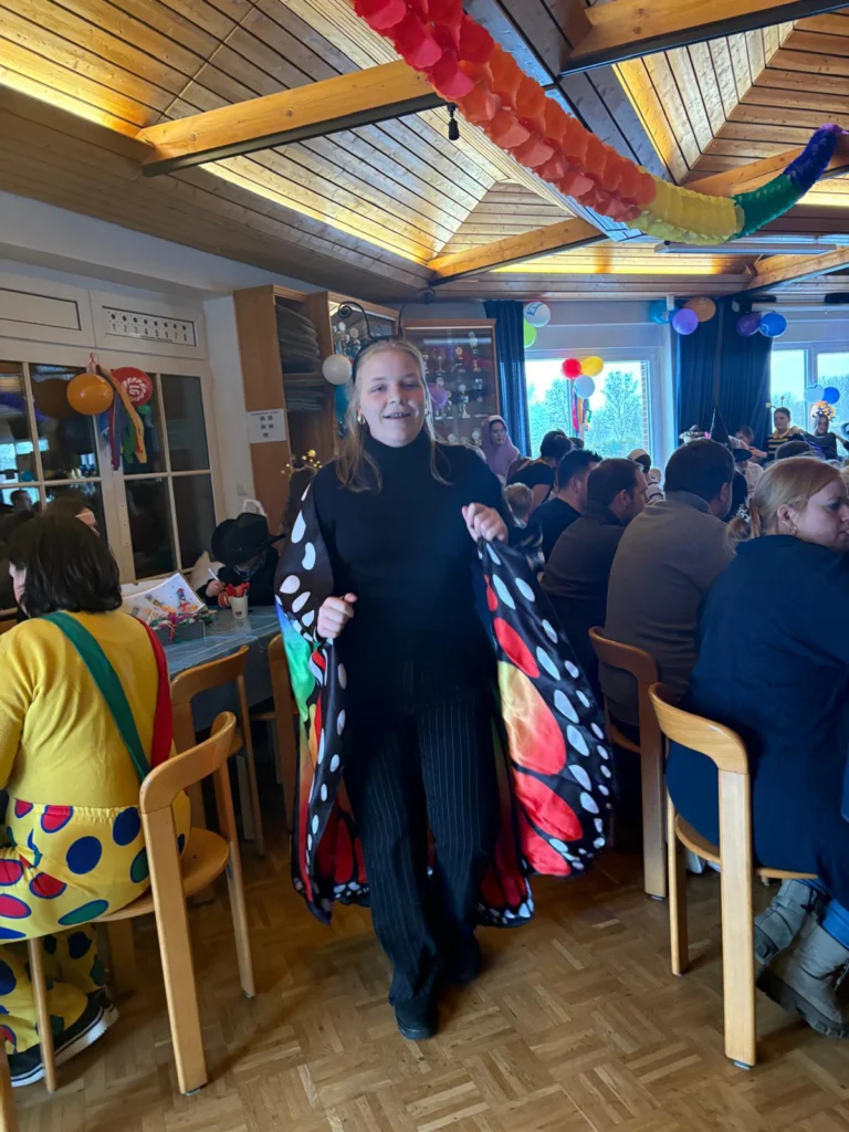 Instagram post from svfalkerosenthal. This post is in position 0.